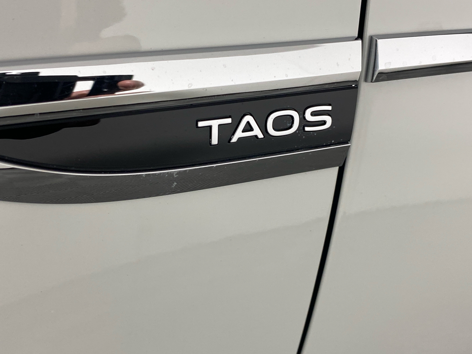 2024 Volkswagen Taos 1.5T S 13