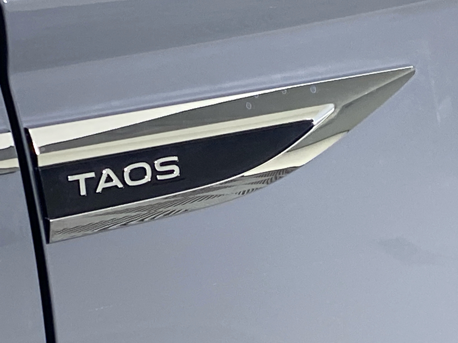2024 Volkswagen Taos 1.5T SE 12