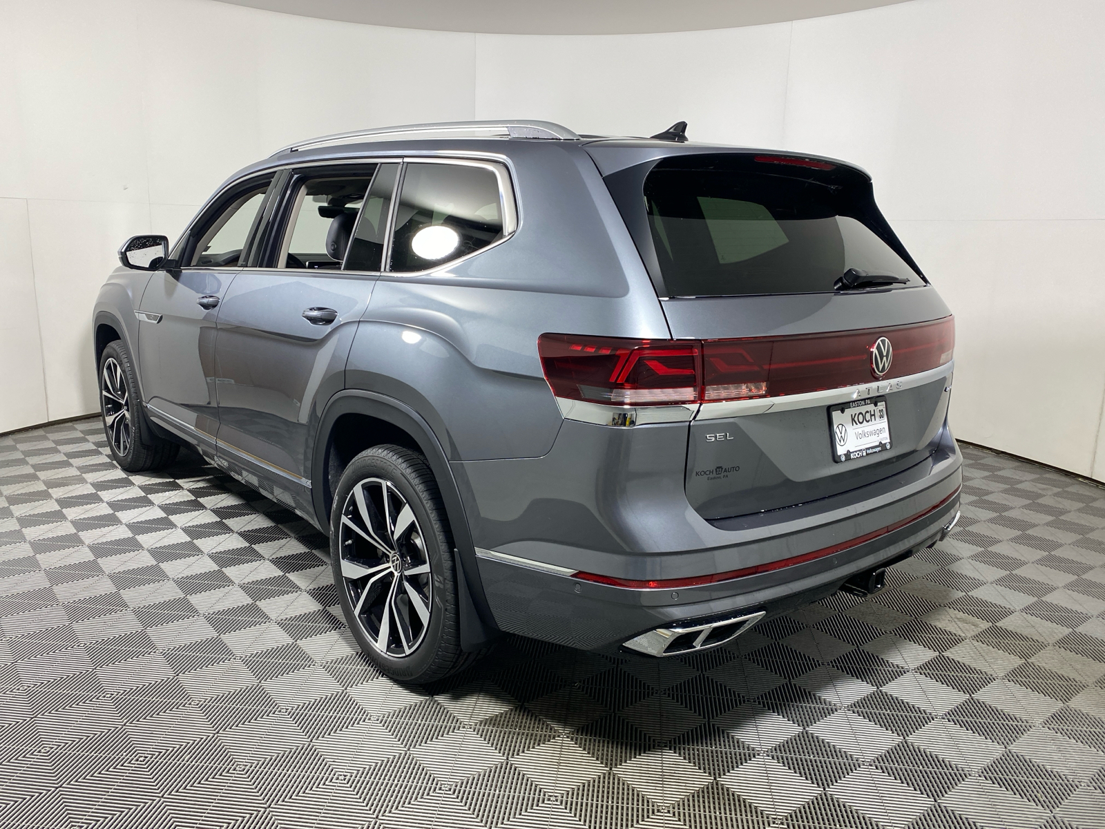 2024 Volkswagen Atlas 2.0T SEL Premium R-Line 8