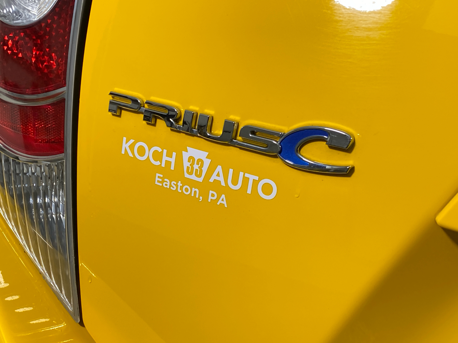 2014 Toyota Prius c Four 10