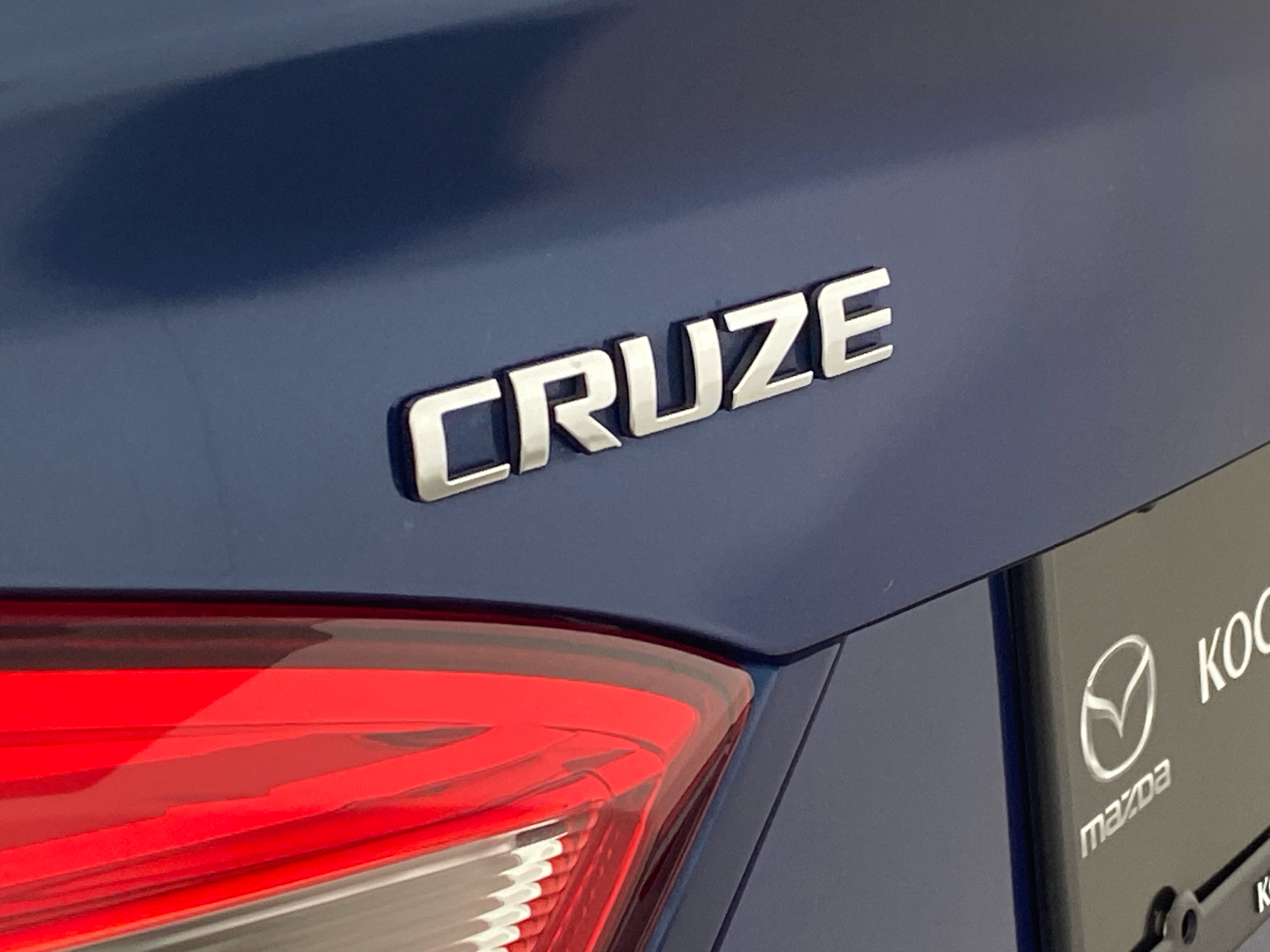 2019 Chevrolet Cruze  13