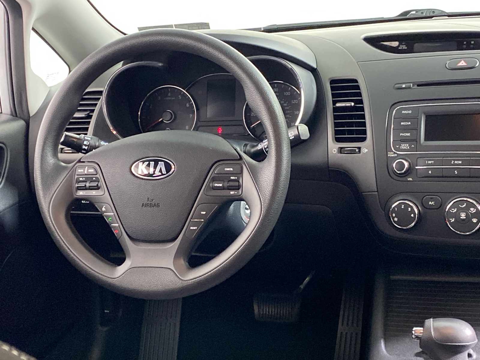 2016 Kia Forte5  20