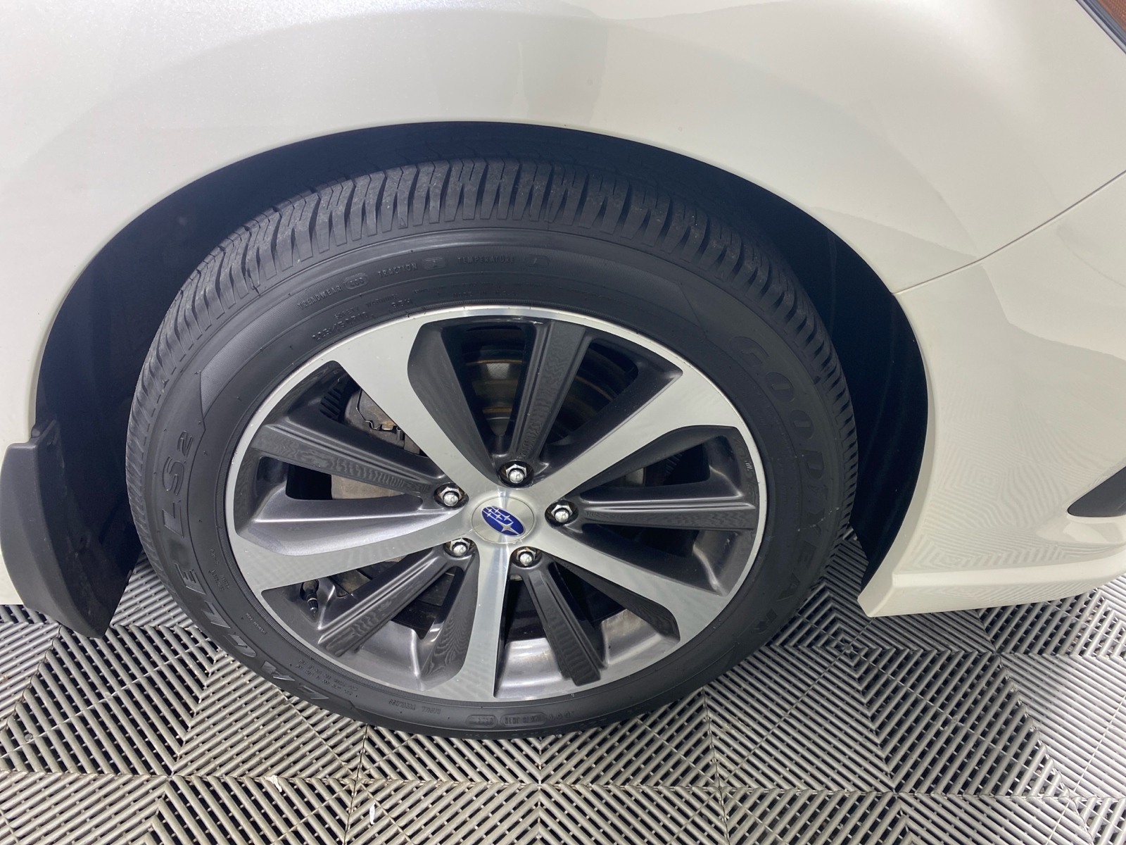 2019 Subaru Legacy  19