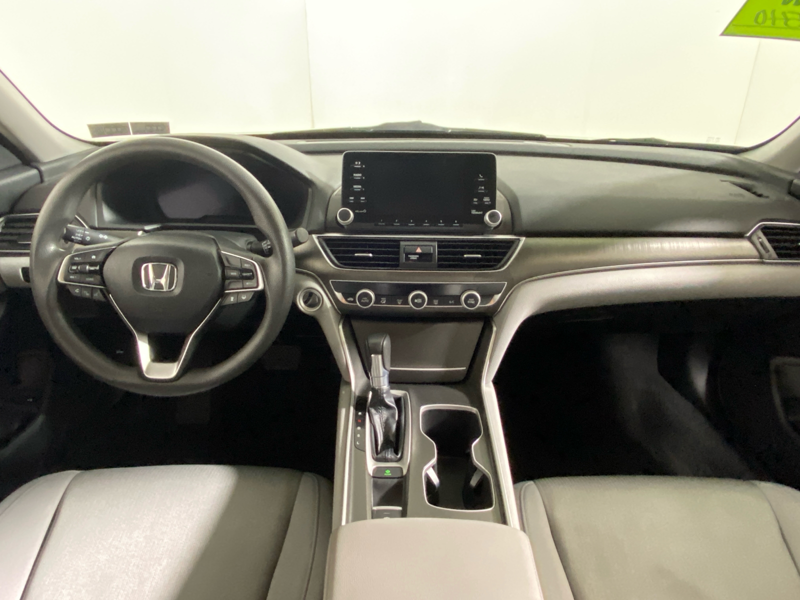 2018 Honda Accord  18