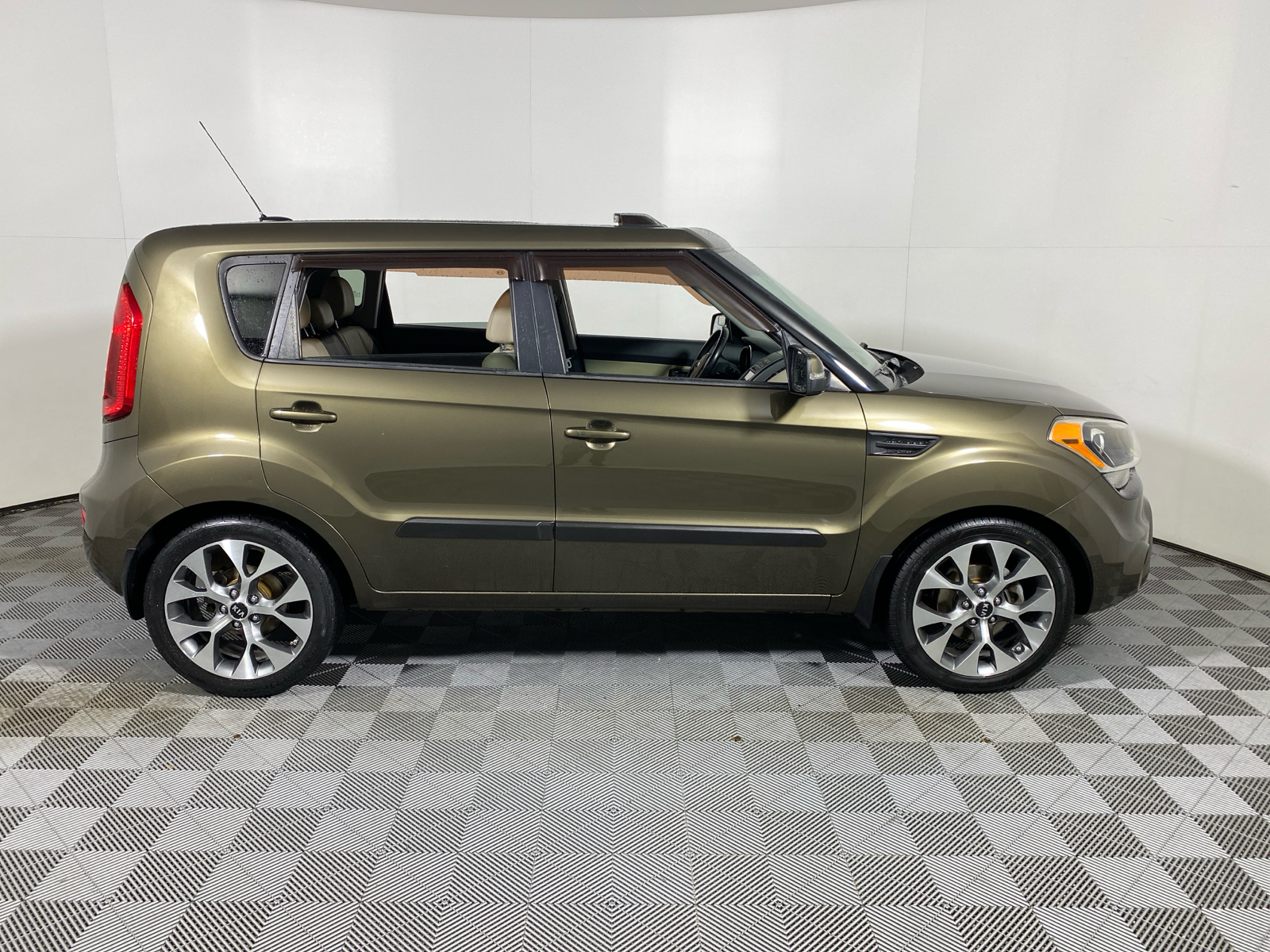 2013 Kia Soul  14