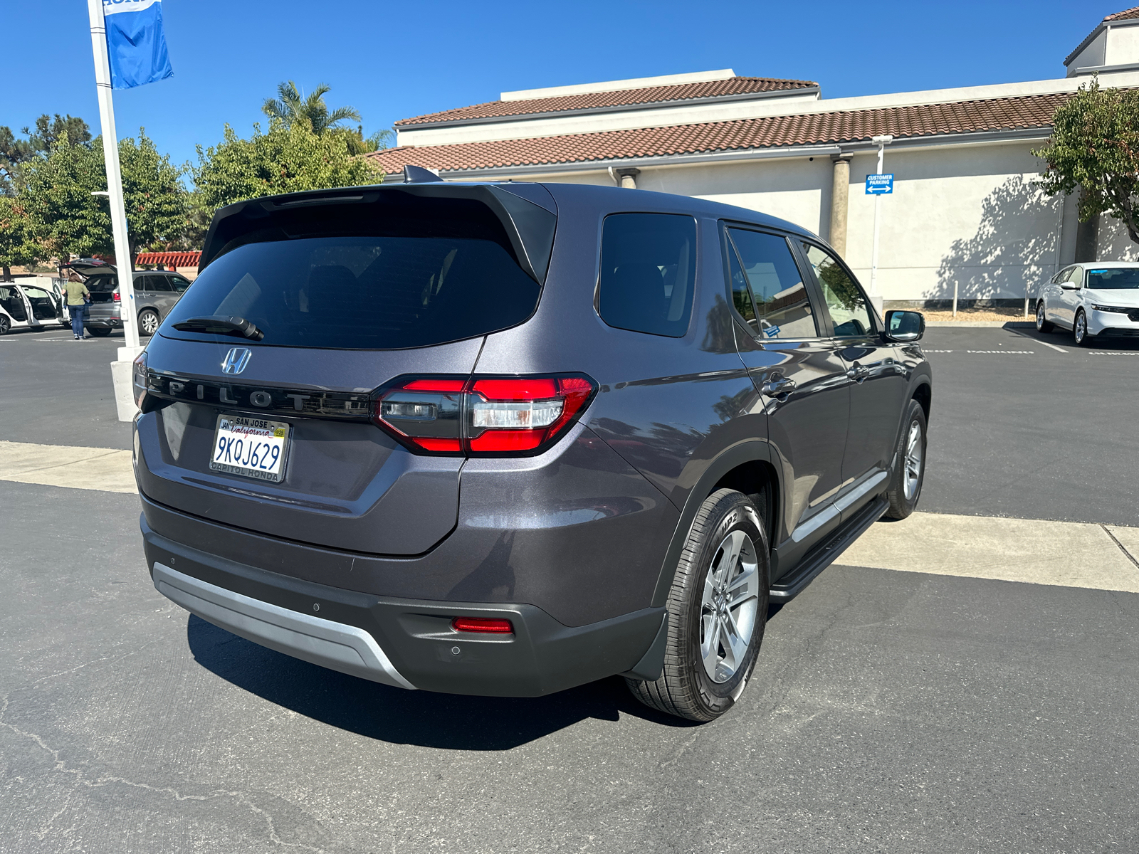 2024 Honda Pilot EX-L 6