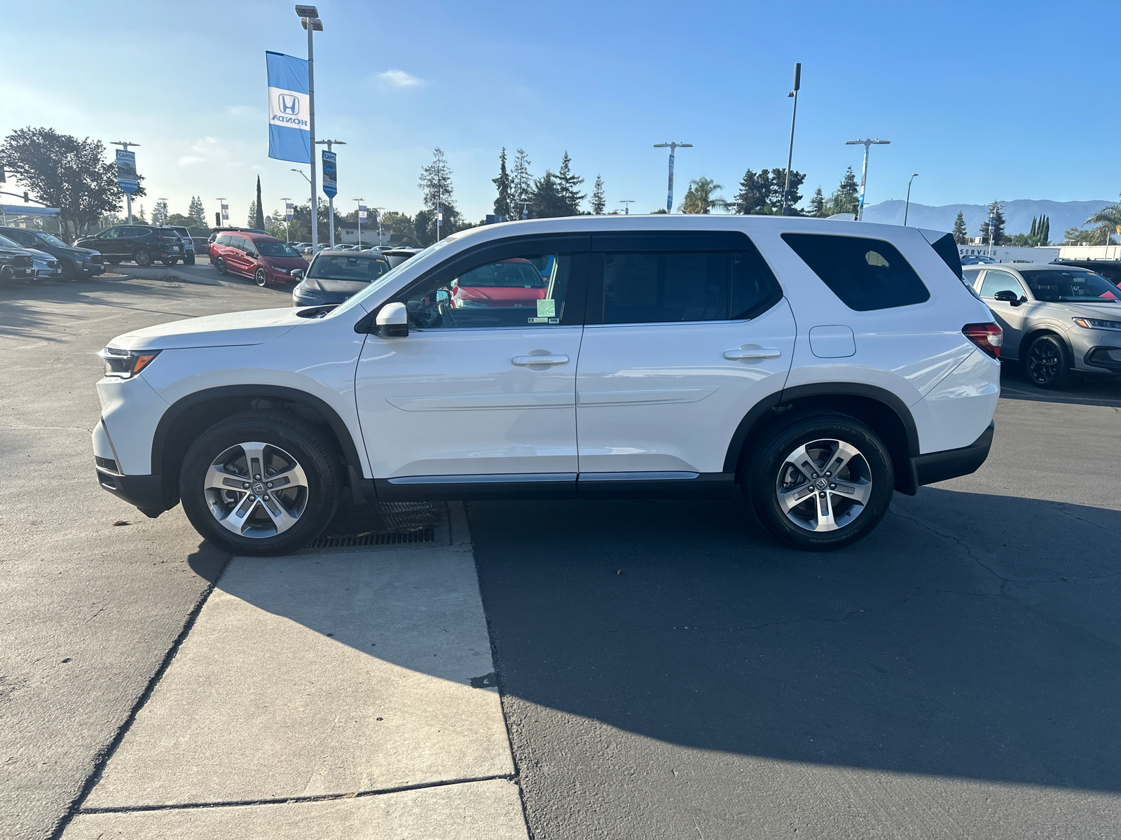 2024 Honda Pilot EX-L 4