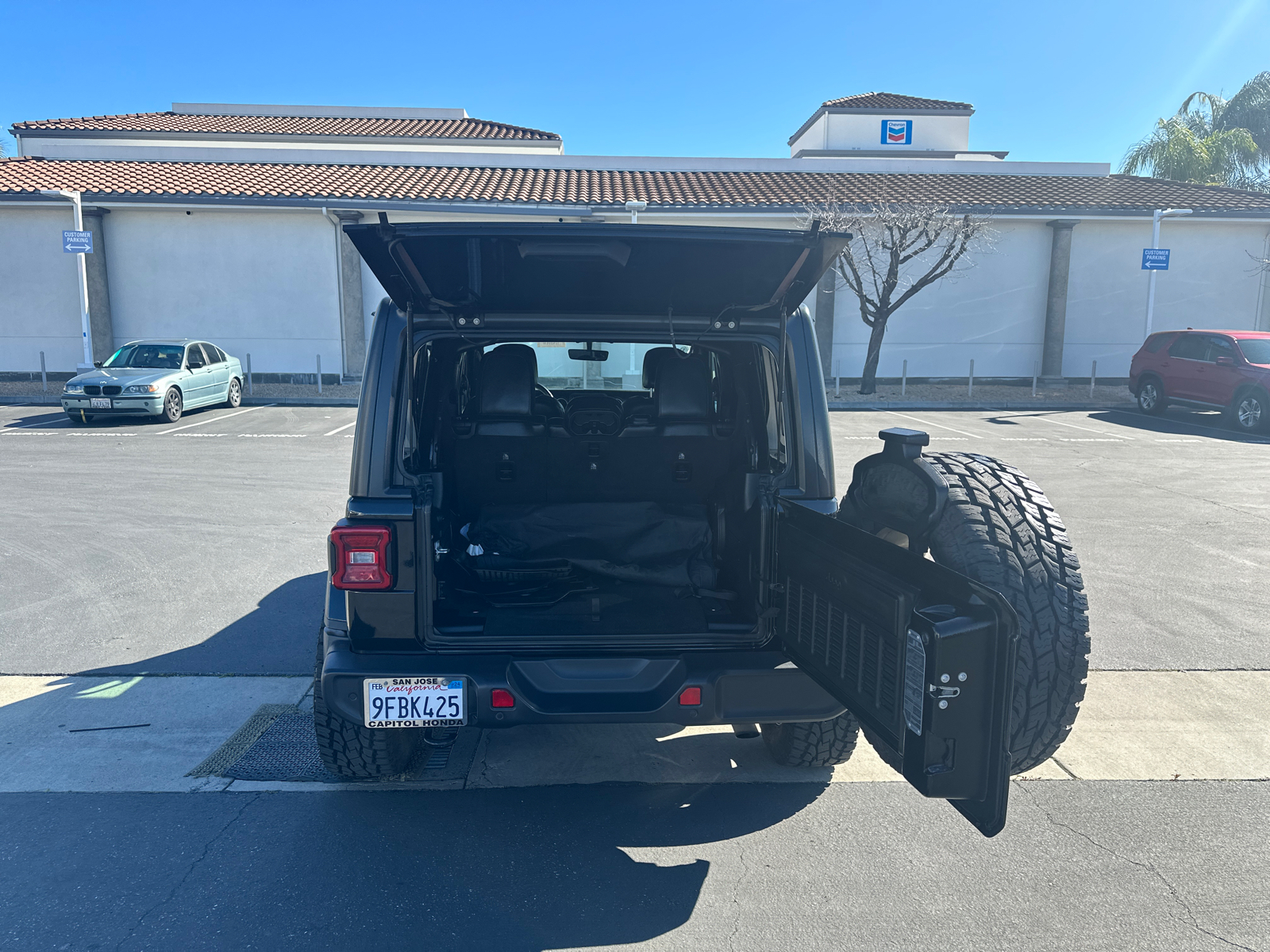 2018 Jeep Wrangler Unlimited Sahara 21