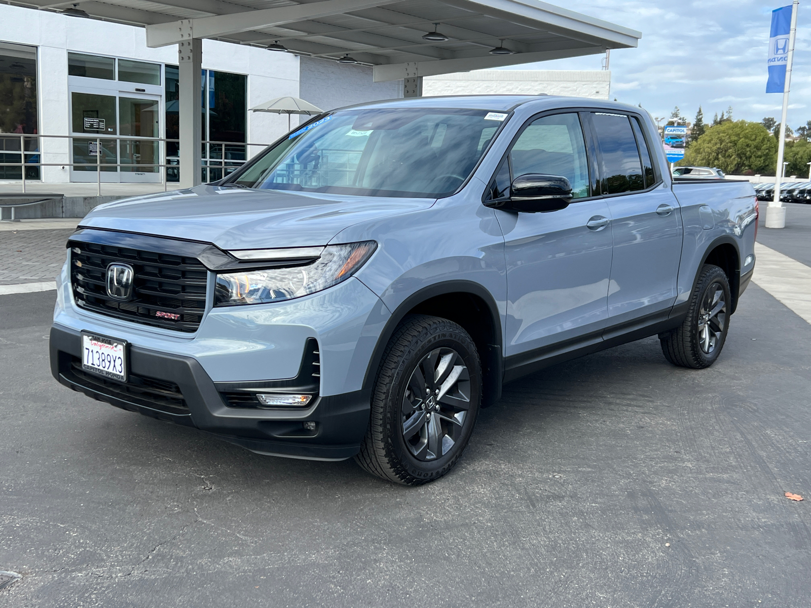 2023 Honda Ridgeline Sport 1