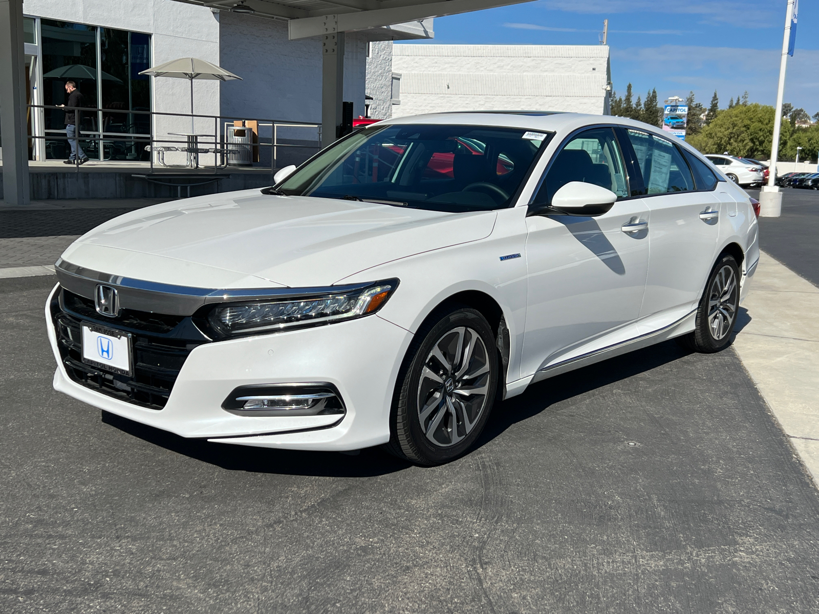 2018 Honda Accord Hybrid Touring 1