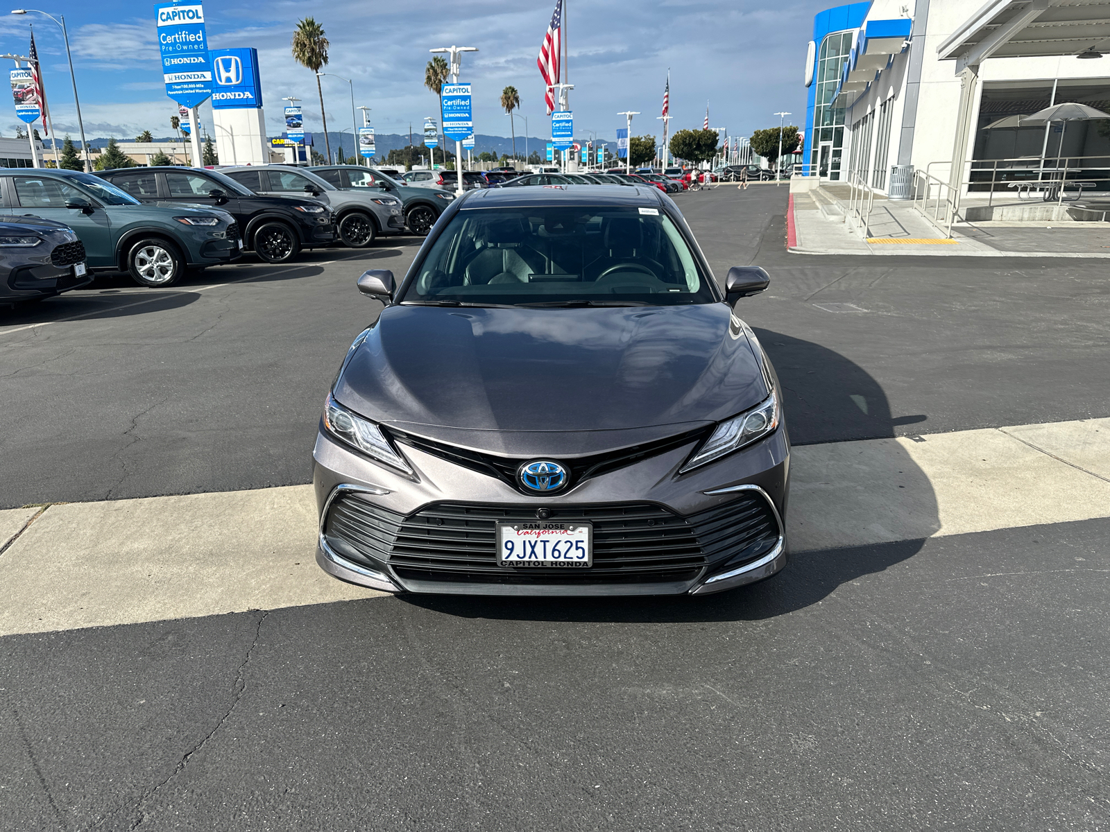 2024 Toyota Camry Hybrid XLE 2