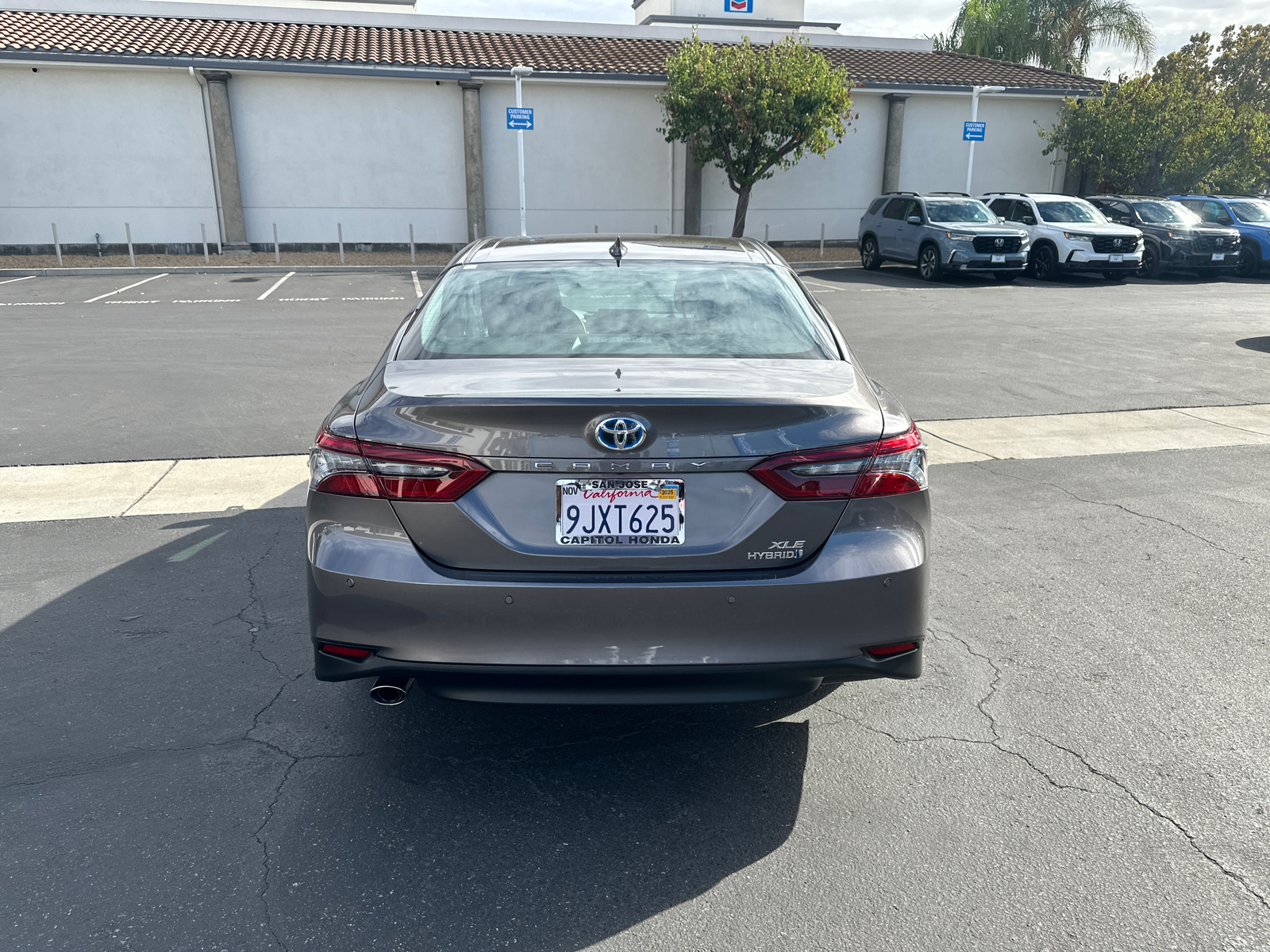 2024 Toyota Camry Hybrid XLE 5