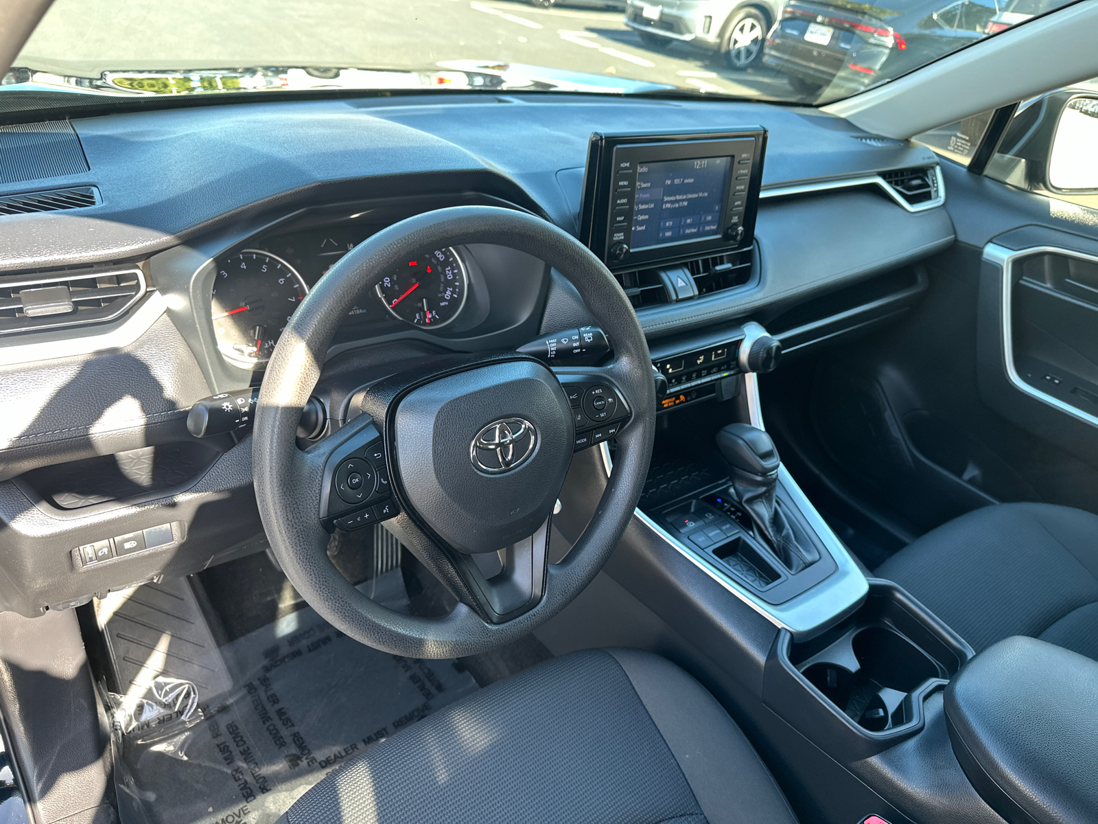 2019 Toyota RAV4 LE 16