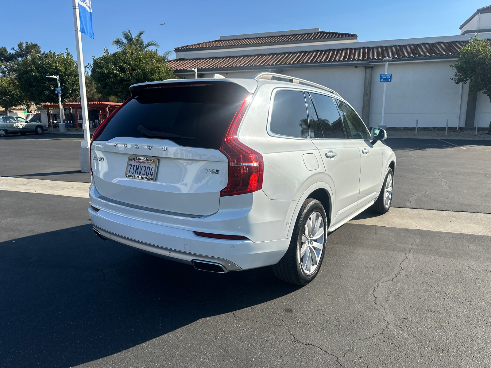 2016 Volvo XC90 T6 Momentum 6