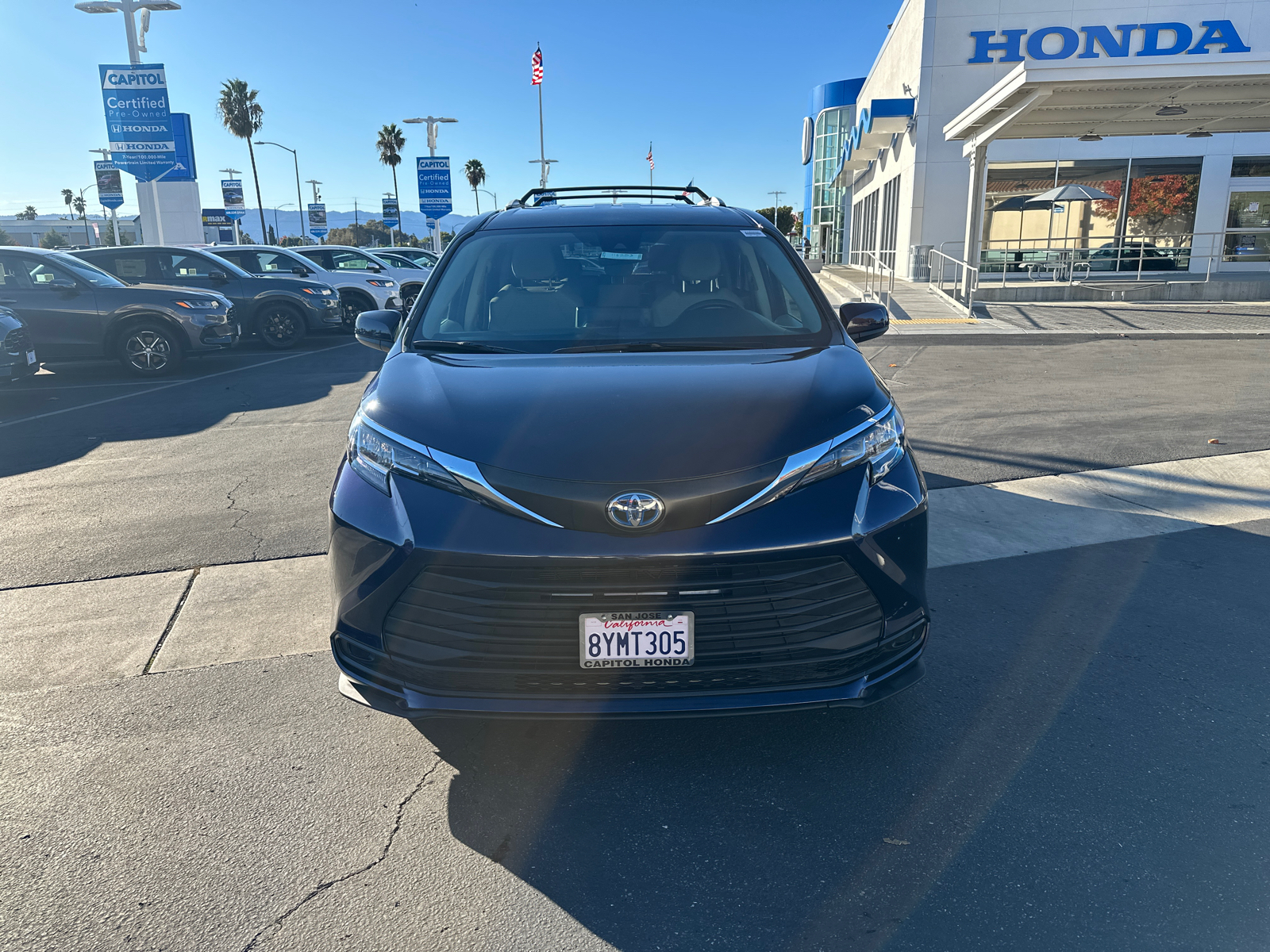 2021 Toyota Sienna LE 2