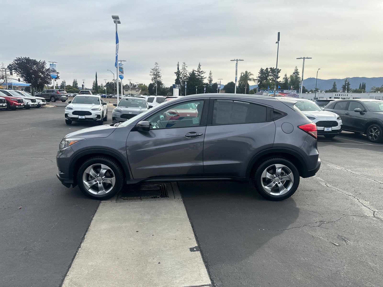 2017 Honda HR-V EX-L 4