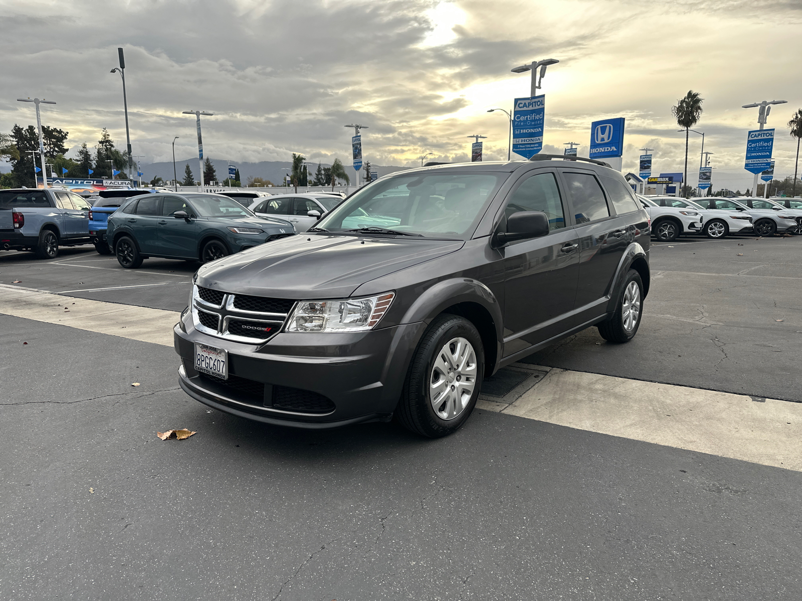 2019 Dodge Journey SE 1