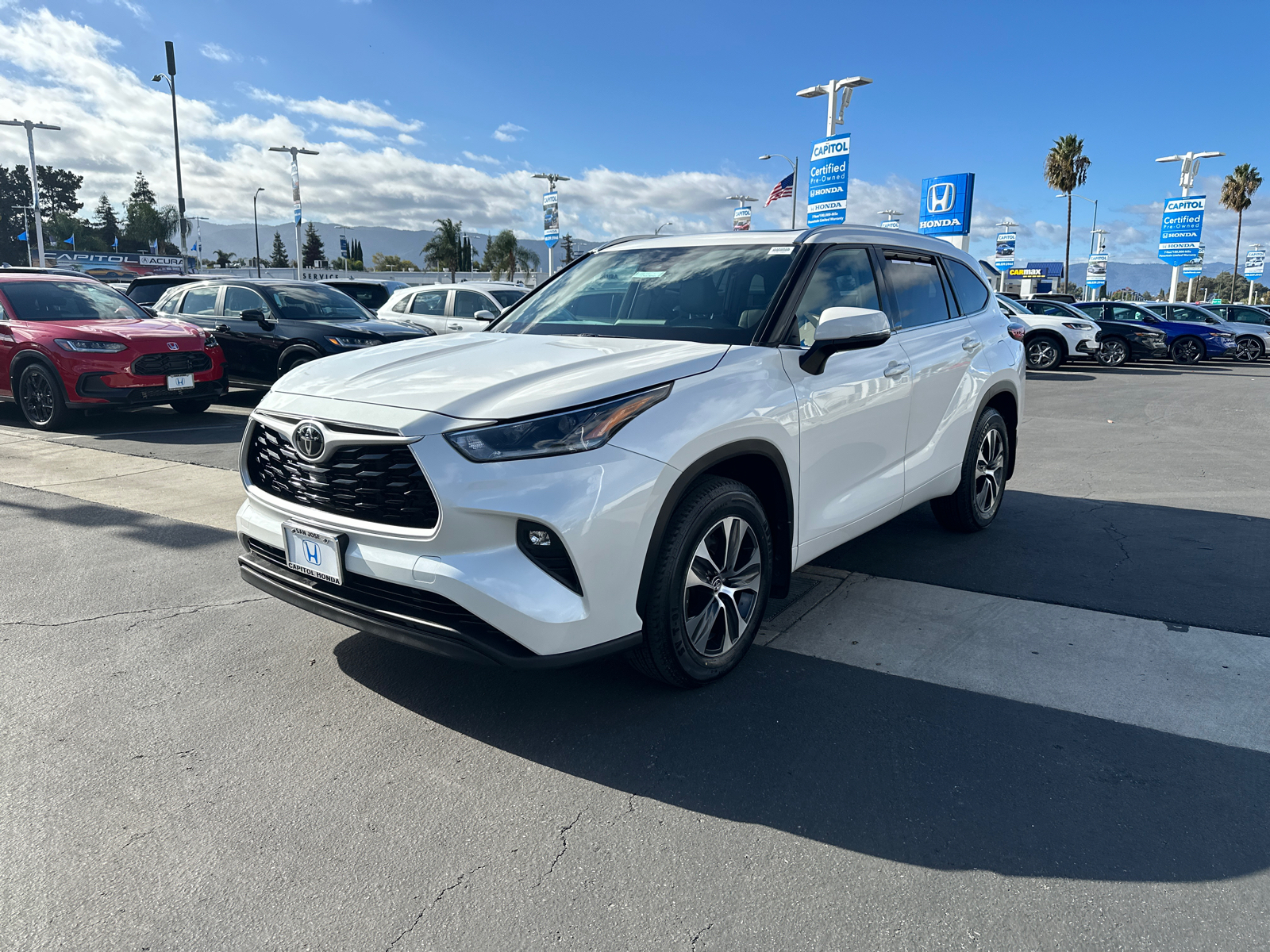 2021 Toyota Highlander XLE 1