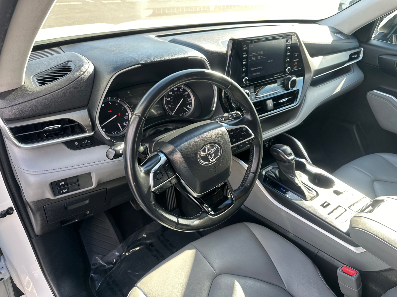 2021 Toyota Highlander XLE 16