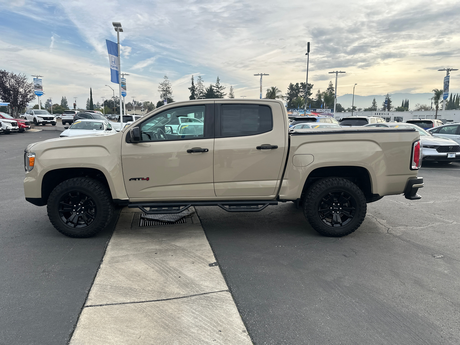 2021 GMC Canyon AT4 w/Leather 4