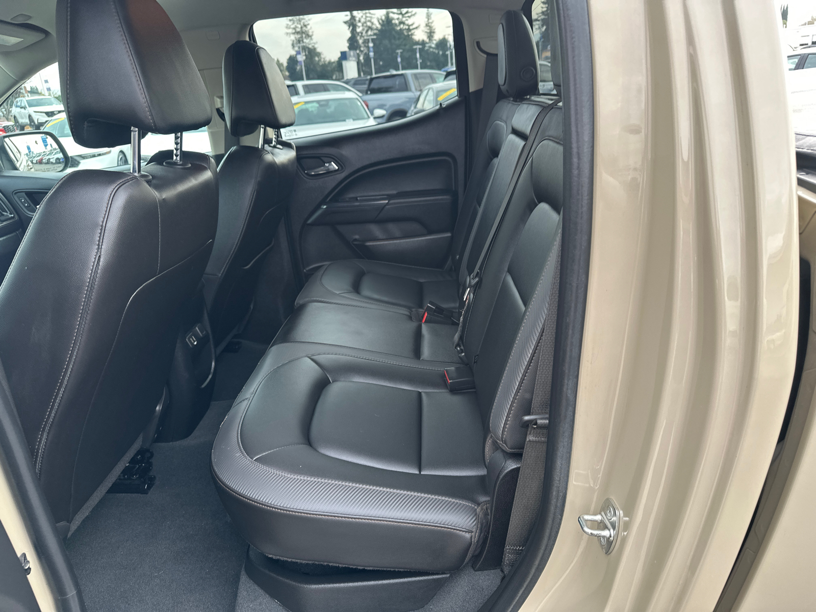 2021 GMC Canyon AT4 w/Leather 8