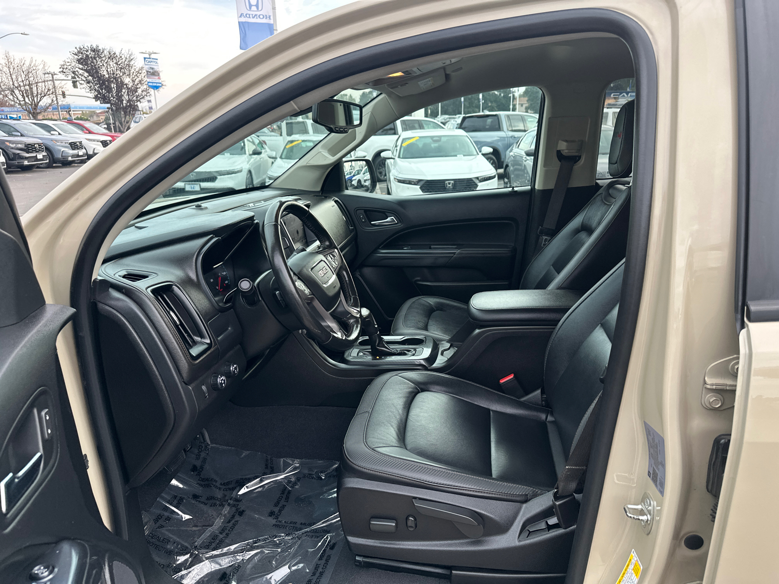 2021 GMC Canyon AT4 w/Leather 9