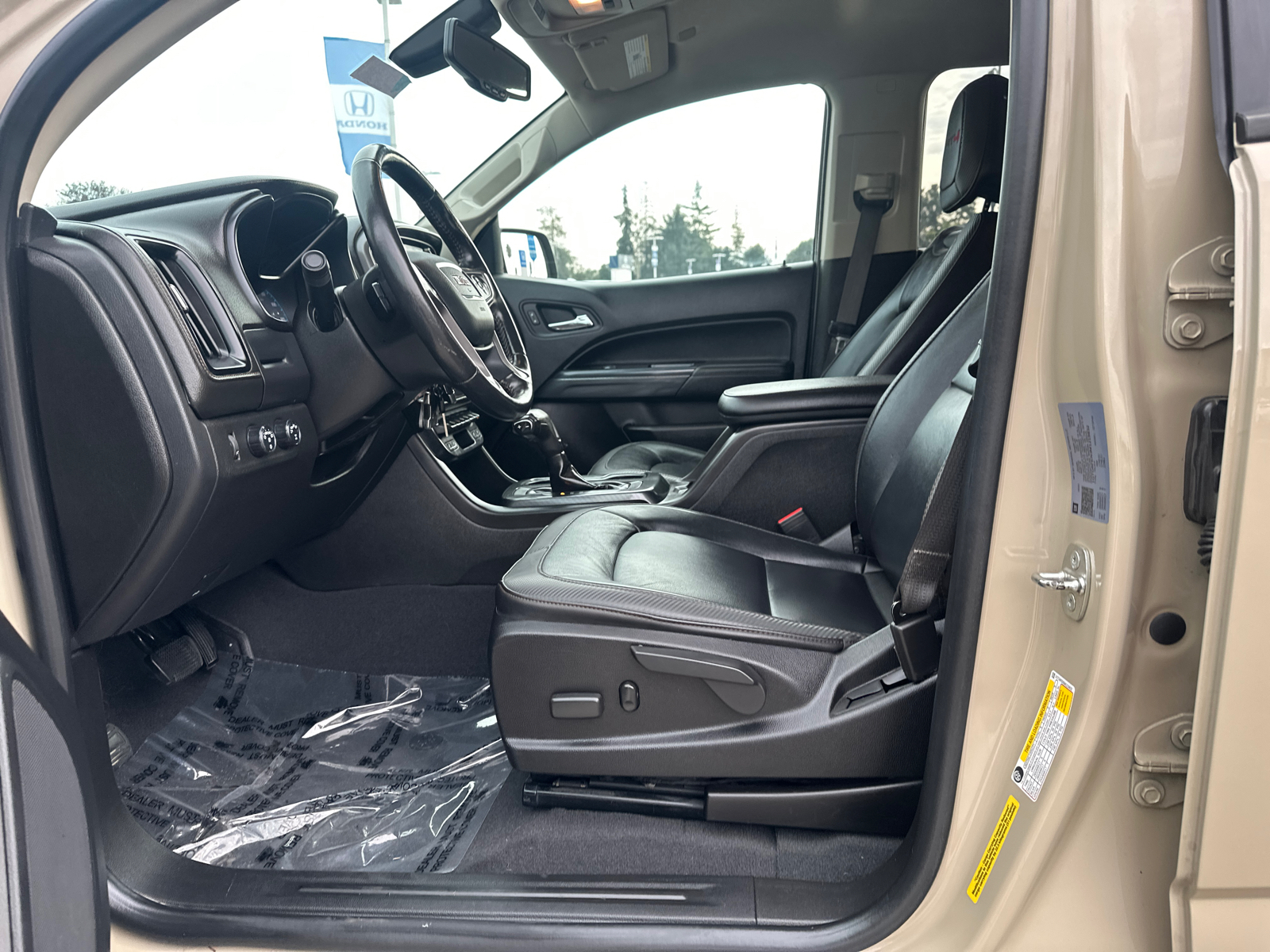 2021 GMC Canyon AT4 w/Leather 10