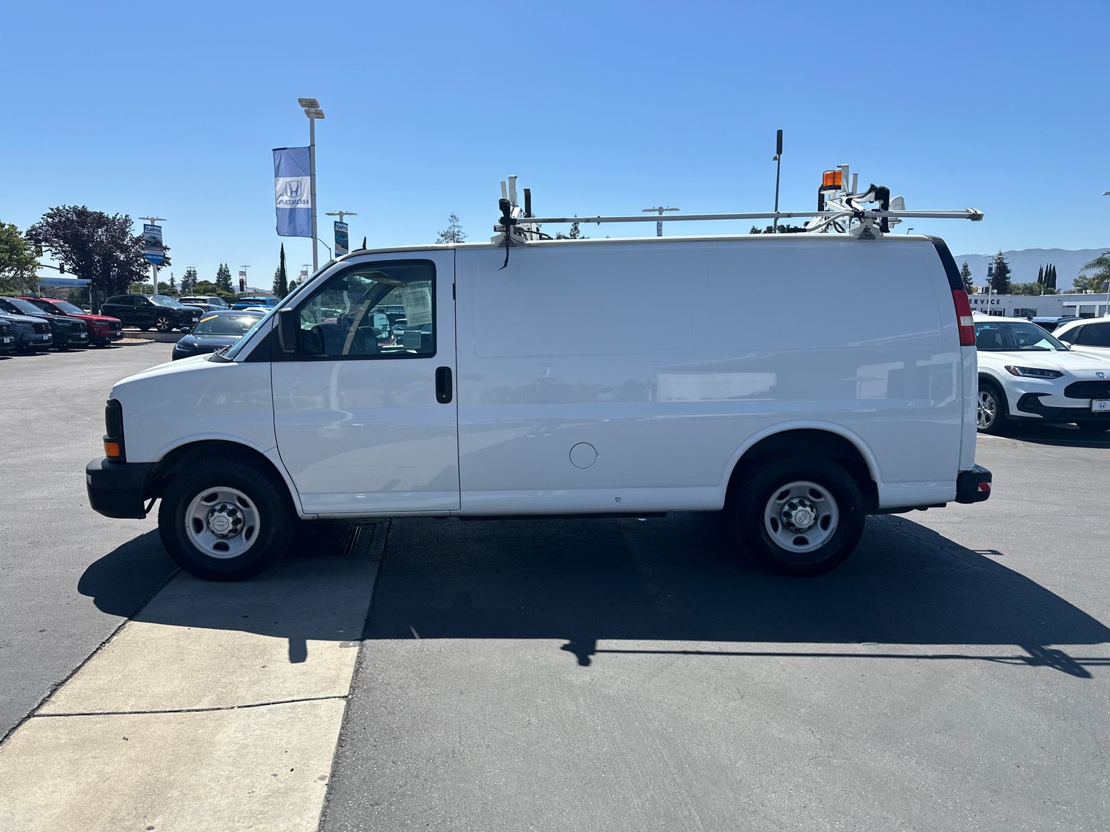 2015 Chevrolet Express 2500 Work Van 4