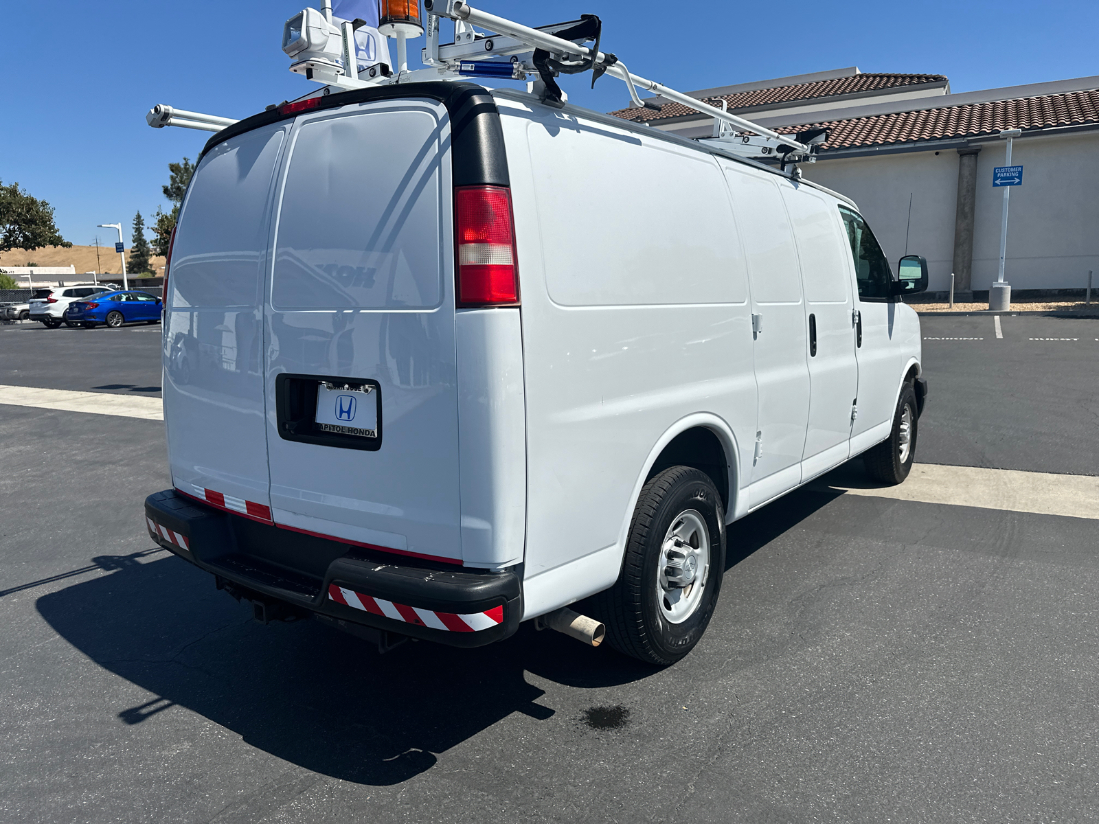 2015 Chevrolet Express 2500 Work Van 6