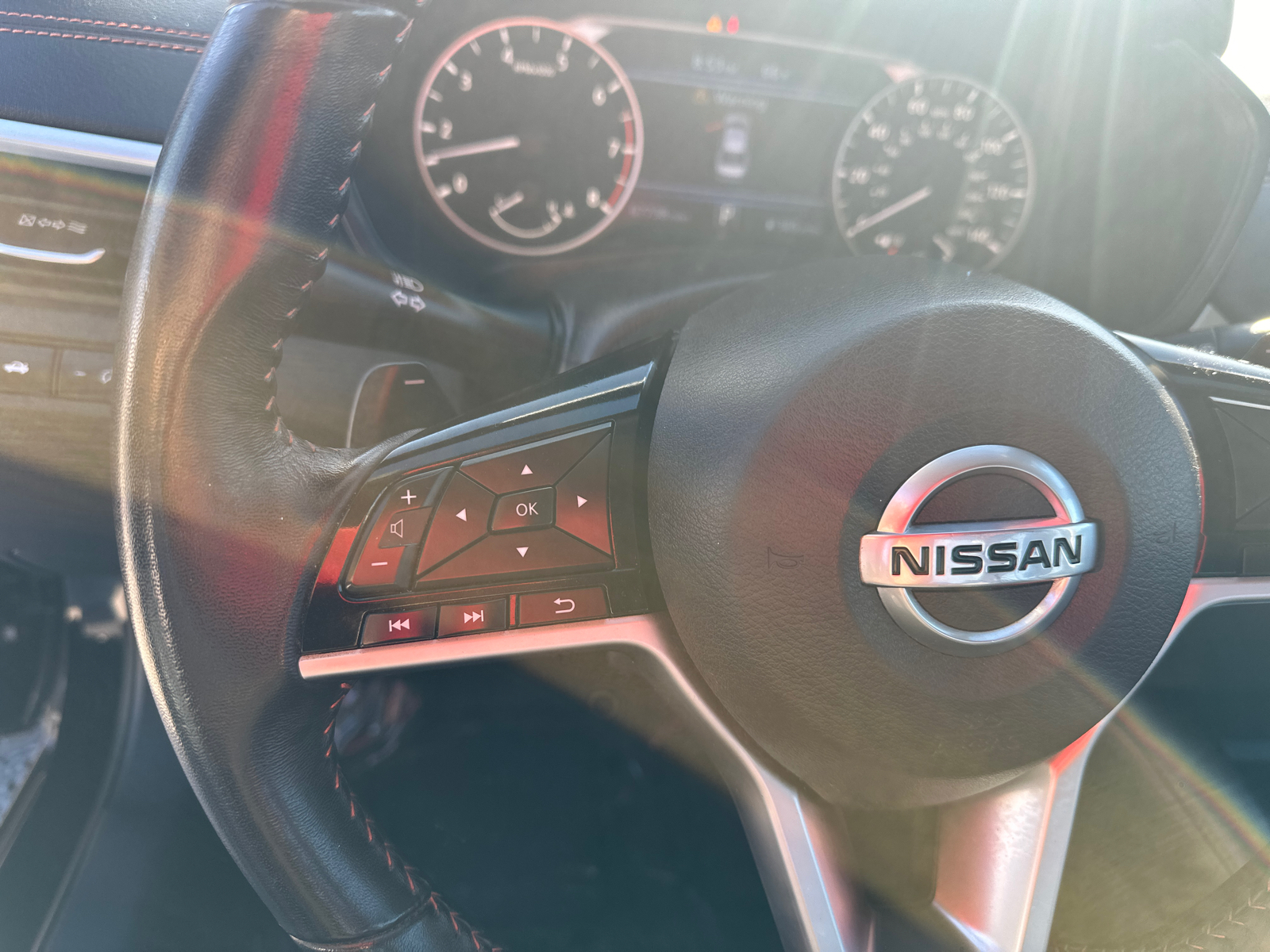 2021 Nissan Altima 2.5 SR 13