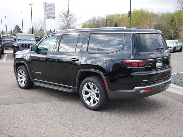 2022 Jeep Wagoneer Series II 13