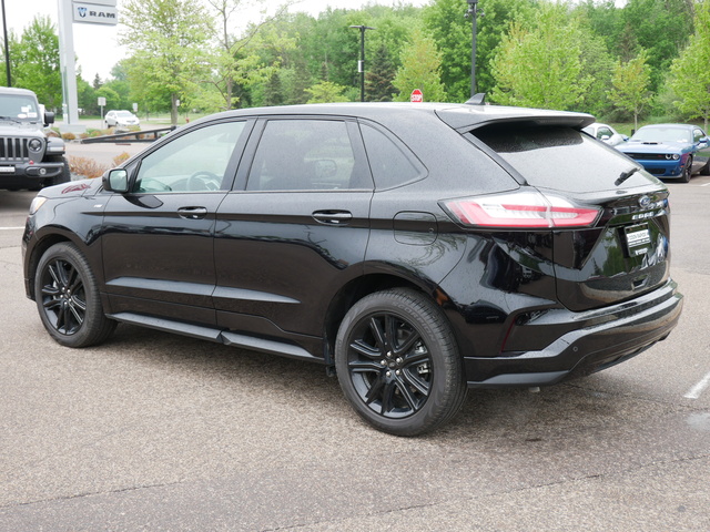 2022 Ford Edge ST-Line 13