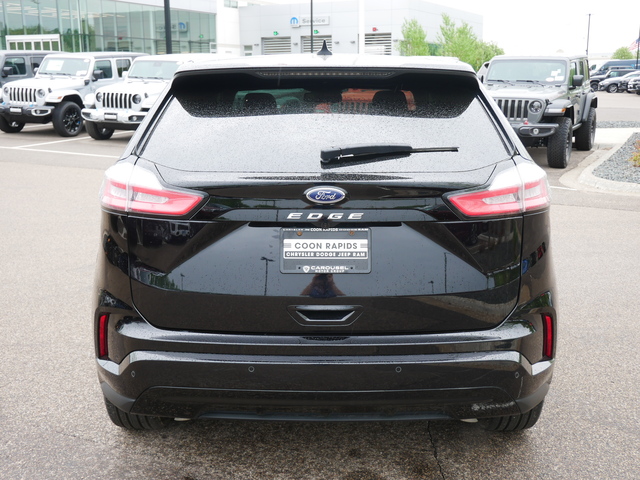 2022 Ford Edge ST-Line 14