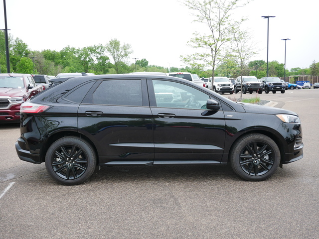 2022 Ford Edge ST-Line 16