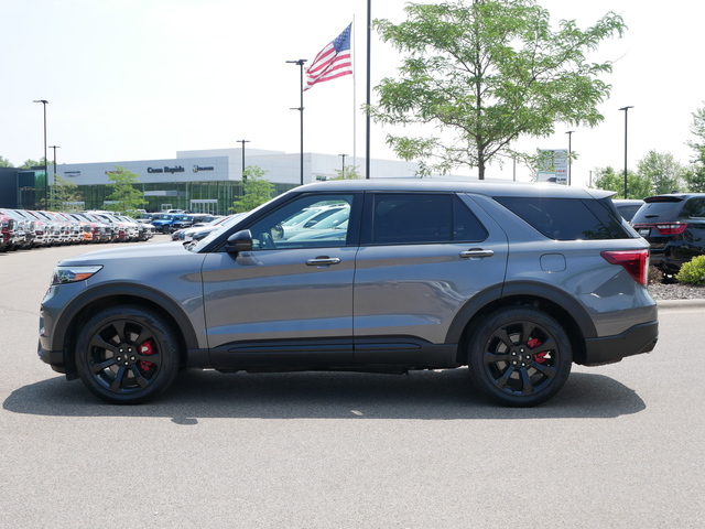 2021 Ford Explorer ST 12