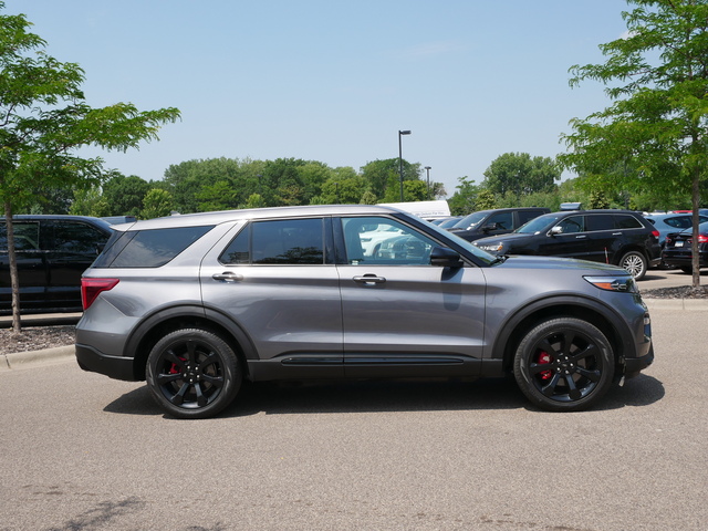 2021 Ford Explorer ST 16