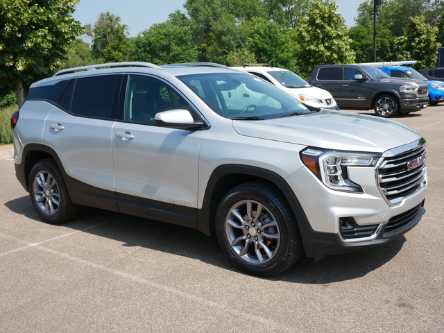 2022 GMC Terrain SLT 2