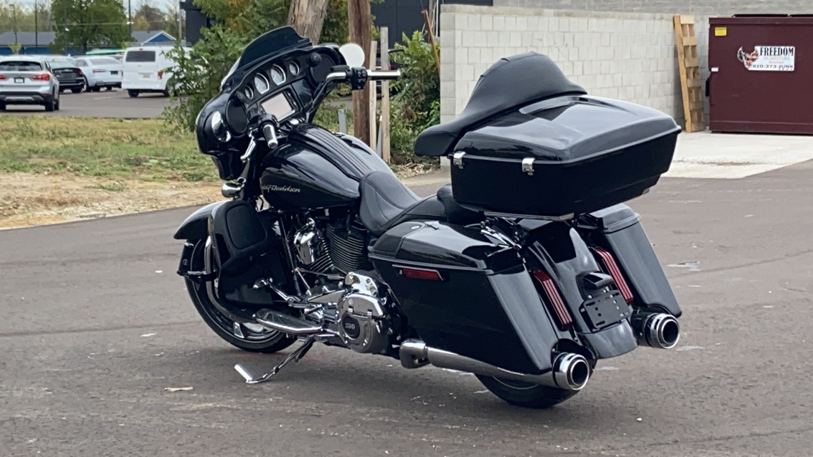 2017 Harley Davidson Street Glide CVO 25