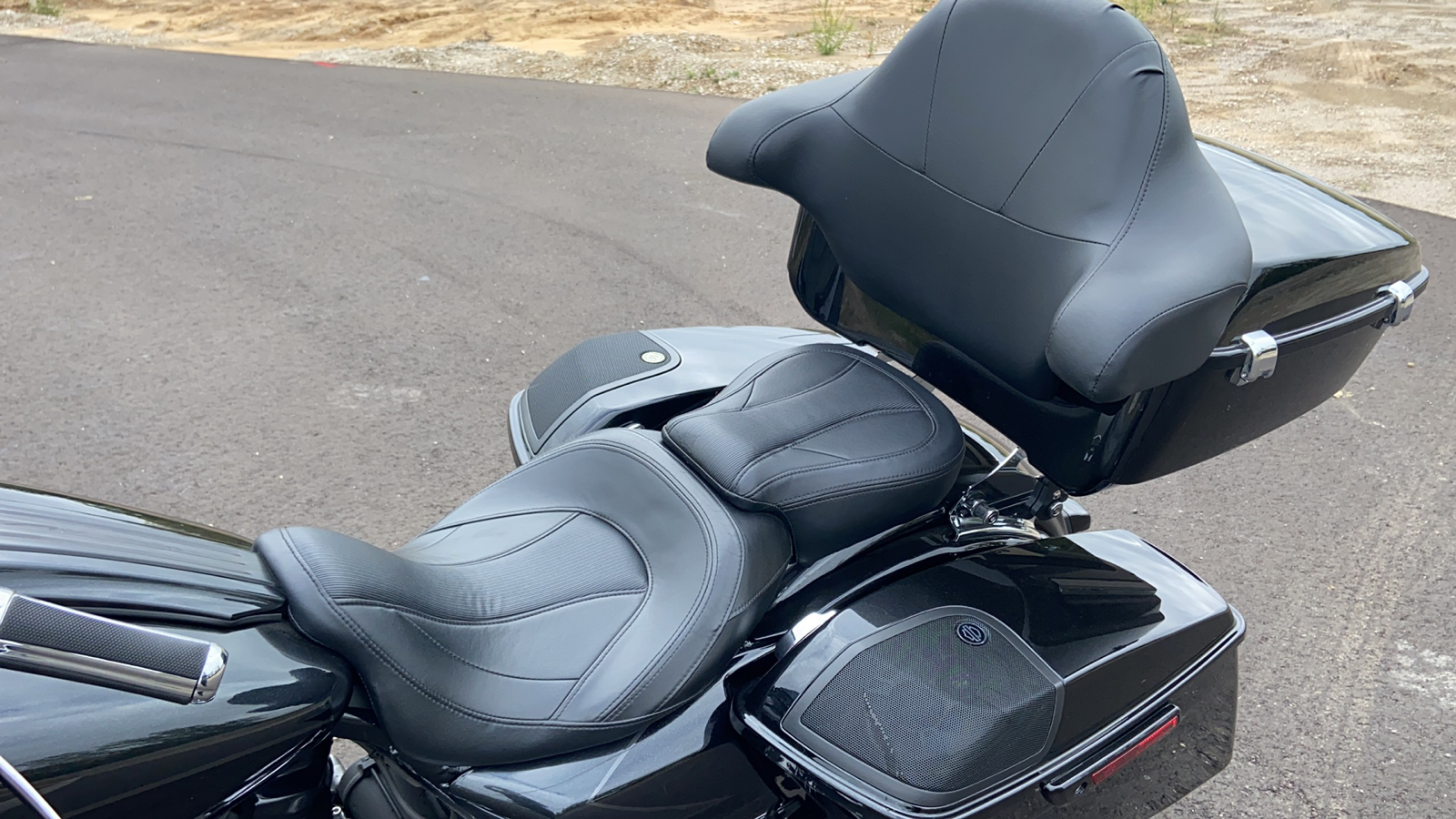 2017 Harley Davidson Street Glide CVO 34