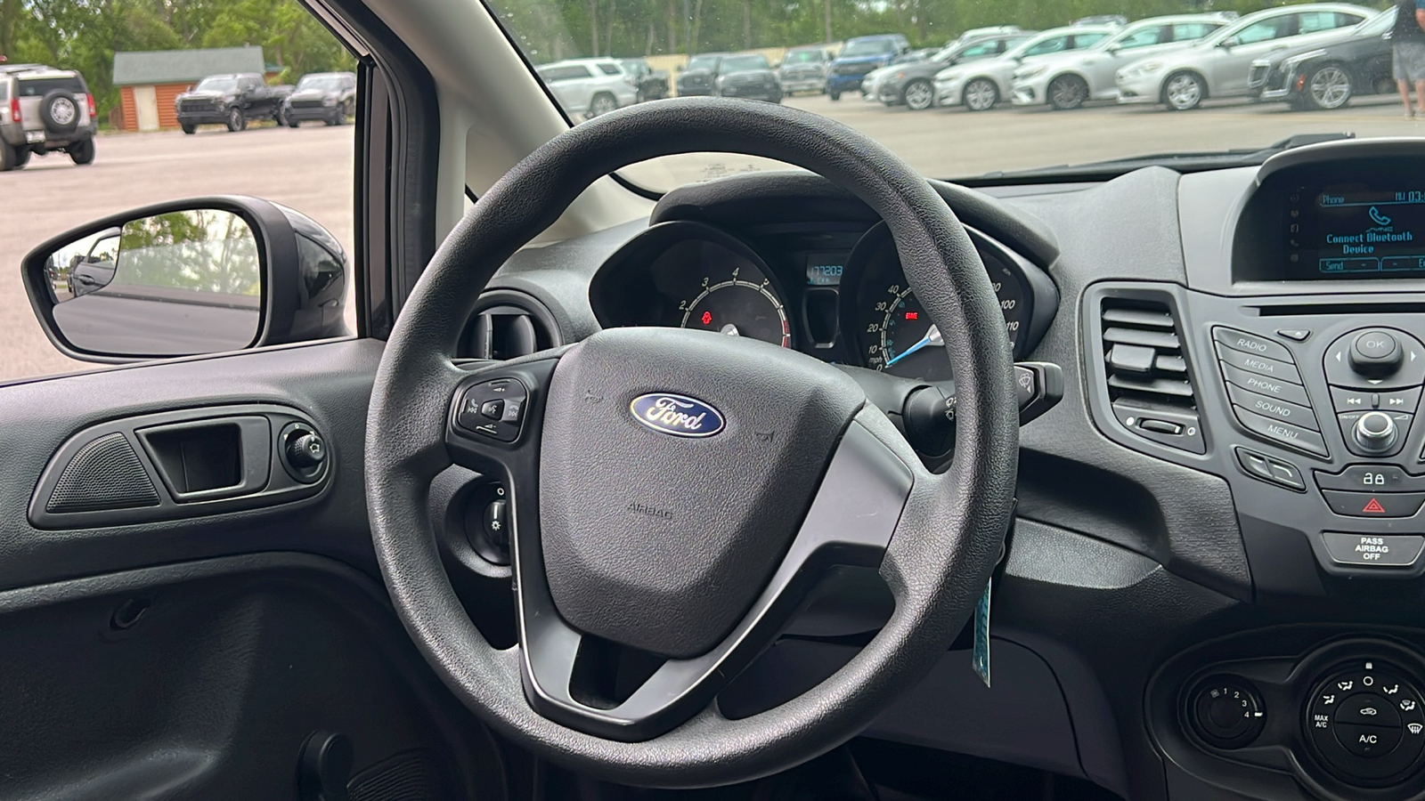 2014 Ford Fiesta S 14