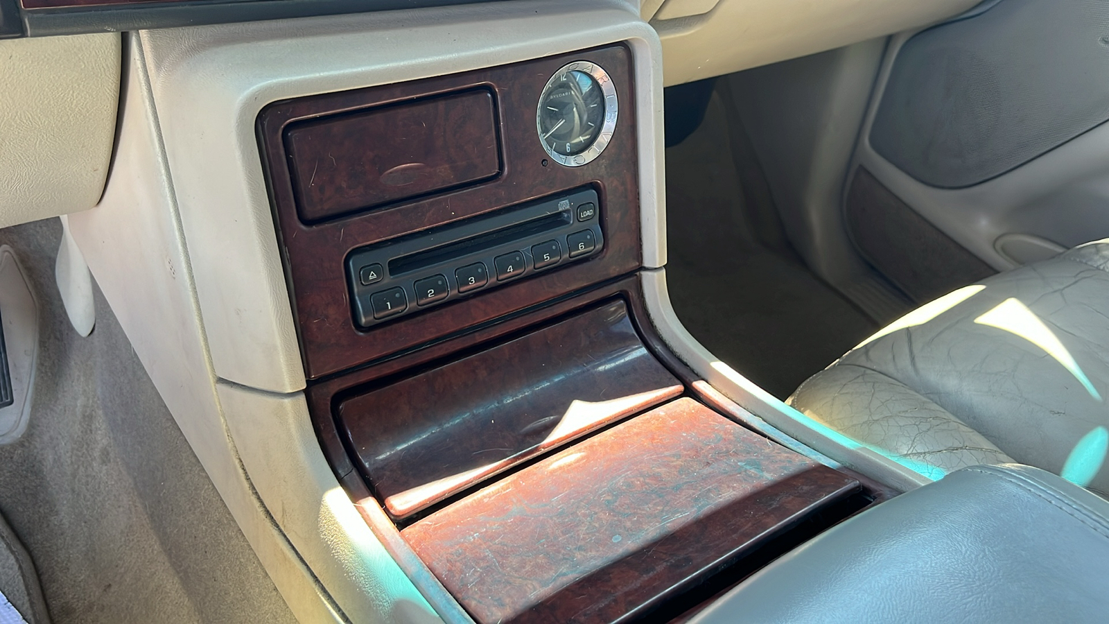 2006 Cadillac Escalade Base 27