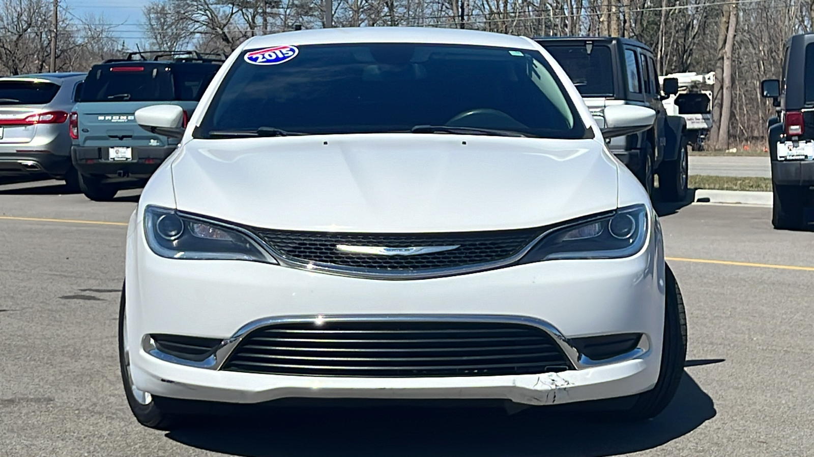2015 Chrysler 200 Limited 3