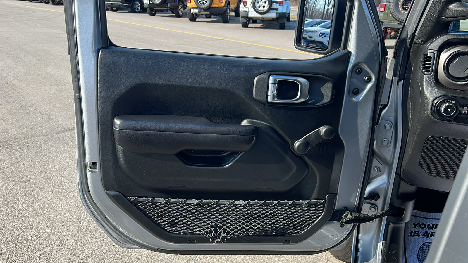 2018 Jeep Wrangler Unlimited Sport 9