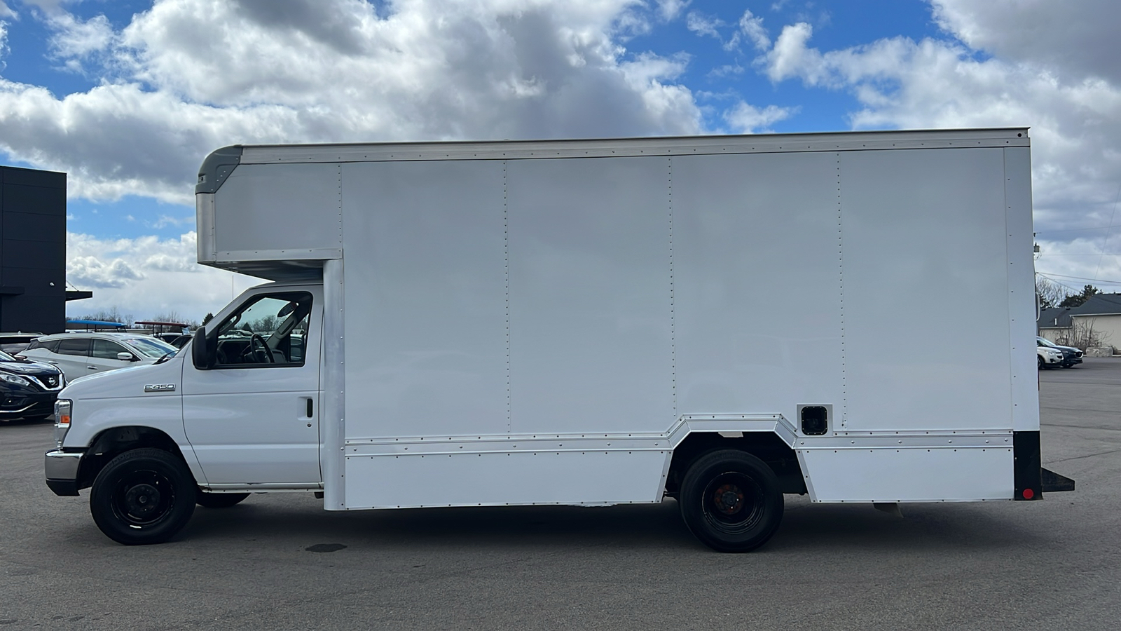 2019 Ford E-450SD Base 7