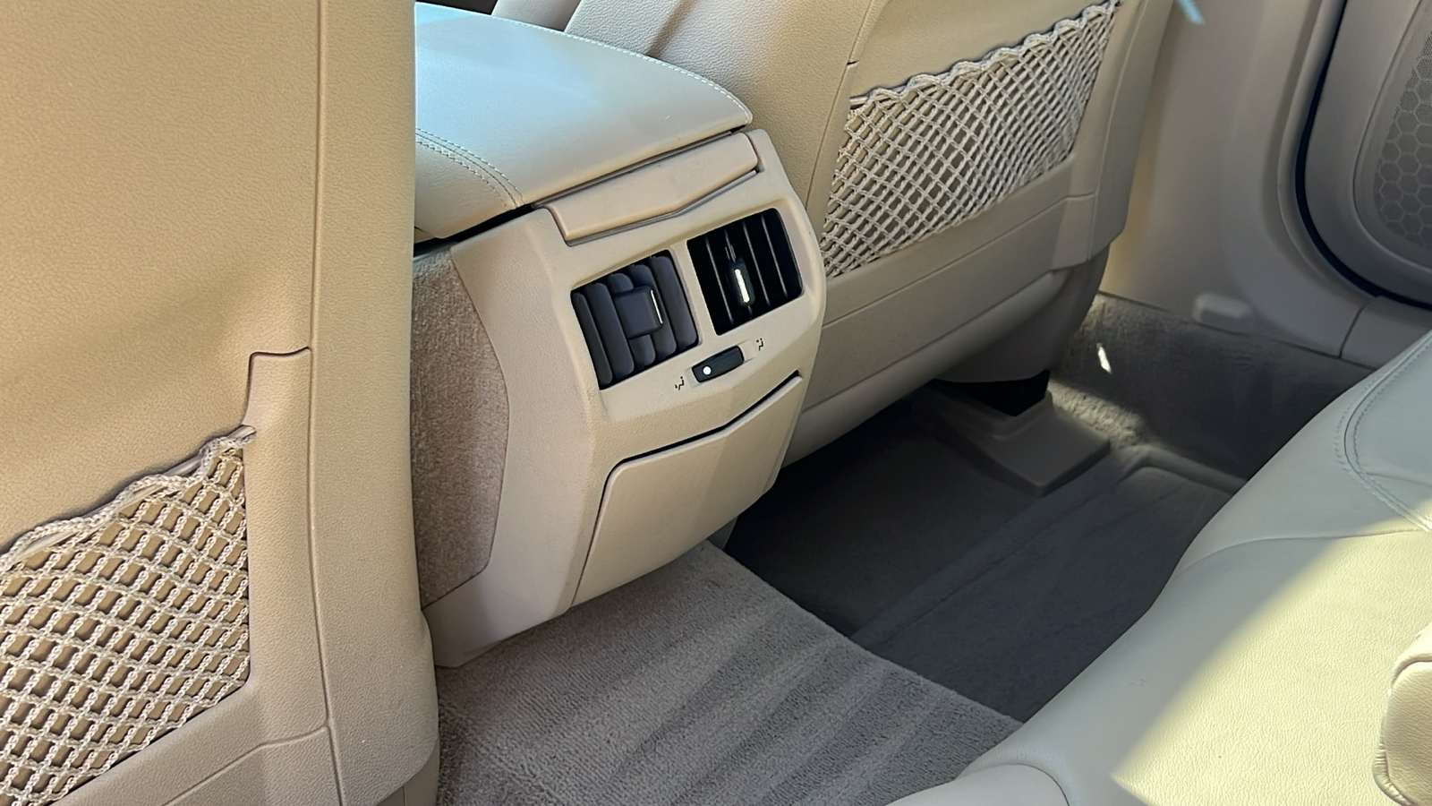 2014 Cadillac CTS Luxury 36