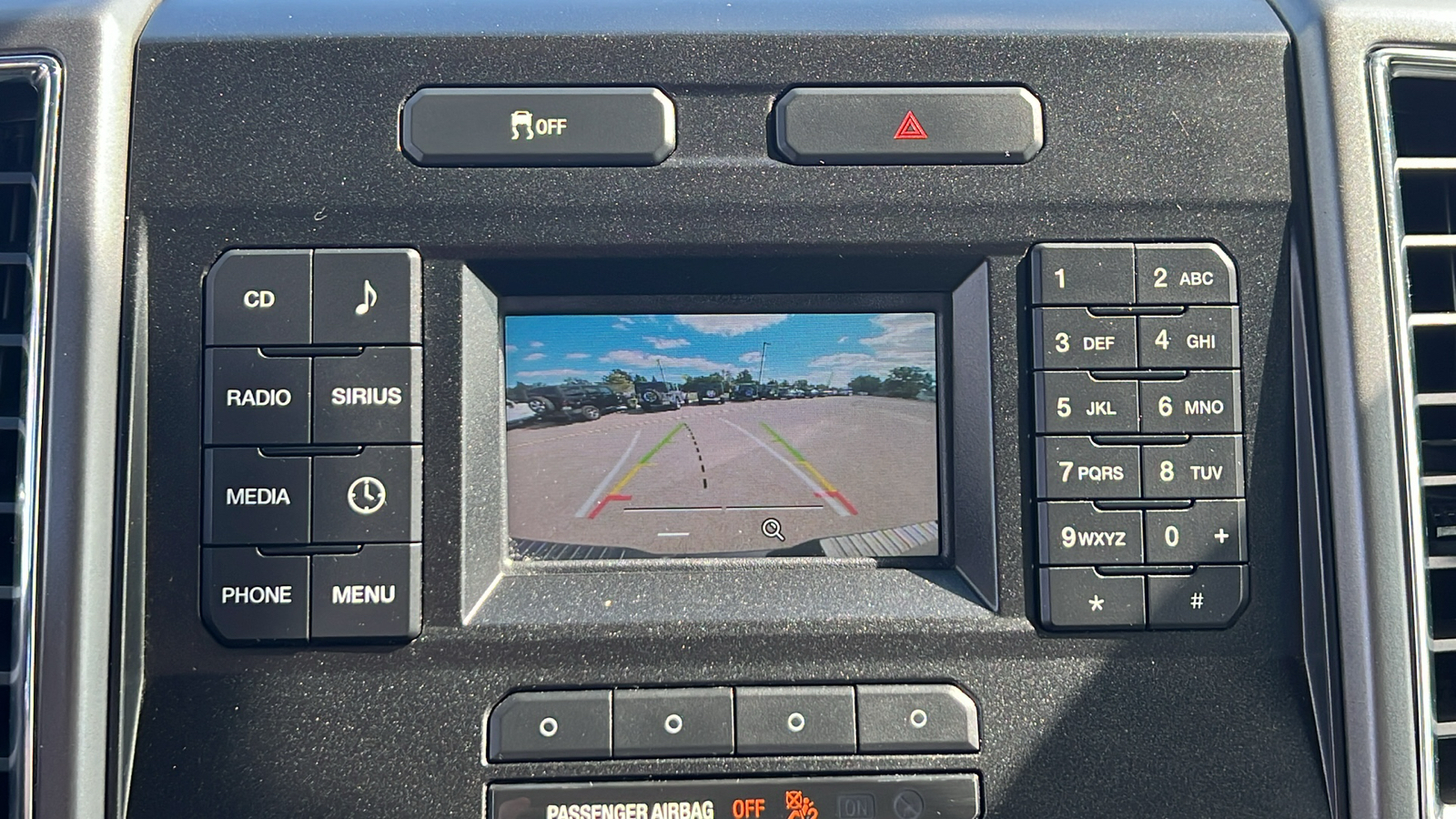 2016 Ford F-150 XLT 23