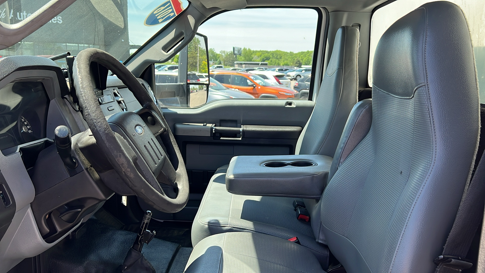 2016 Ford F-650SD Base 11