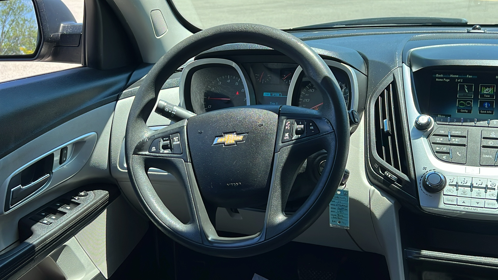 2017 Chevrolet Equinox LS 14