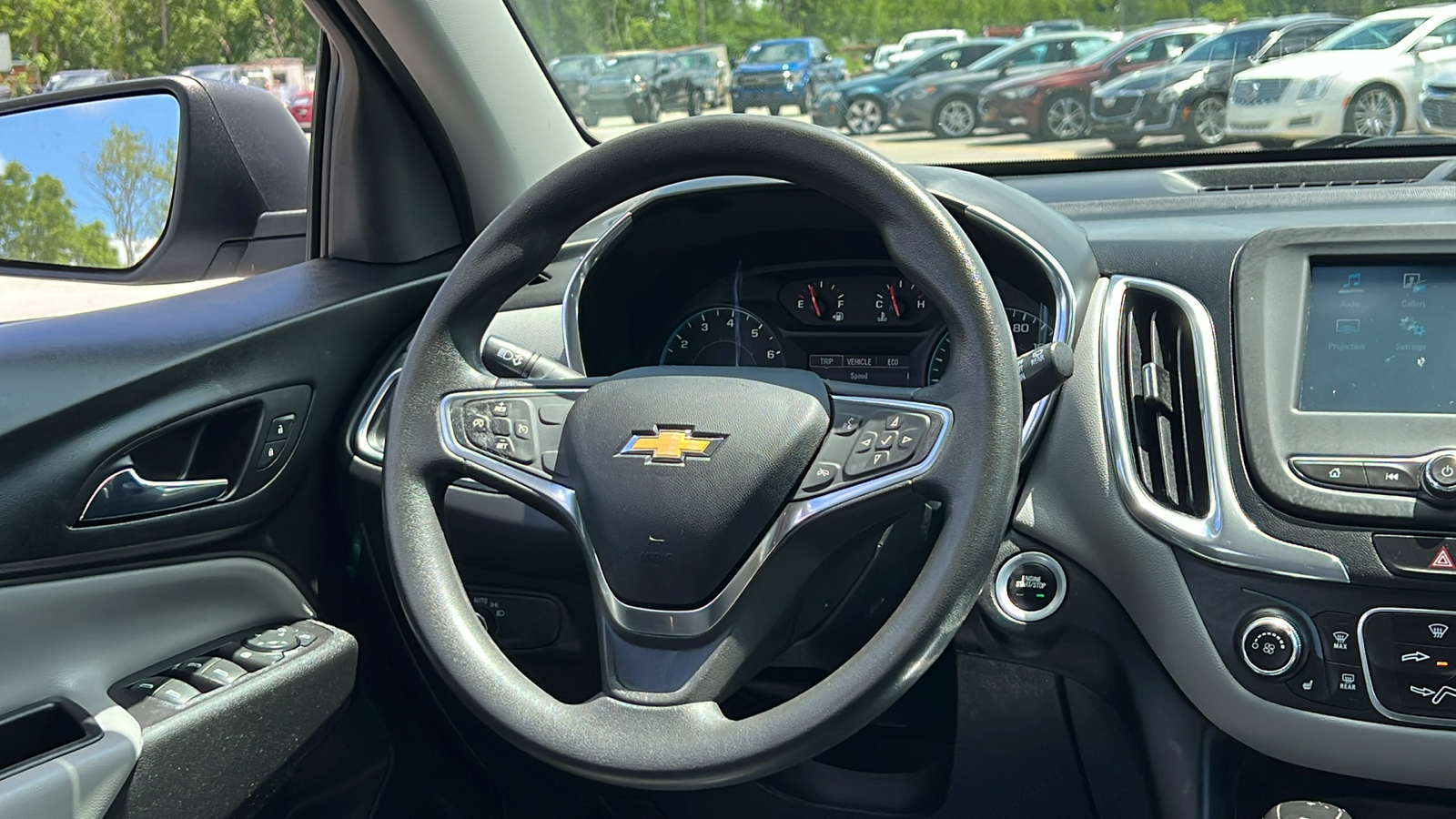 2018 Chevrolet Equinox LS 14