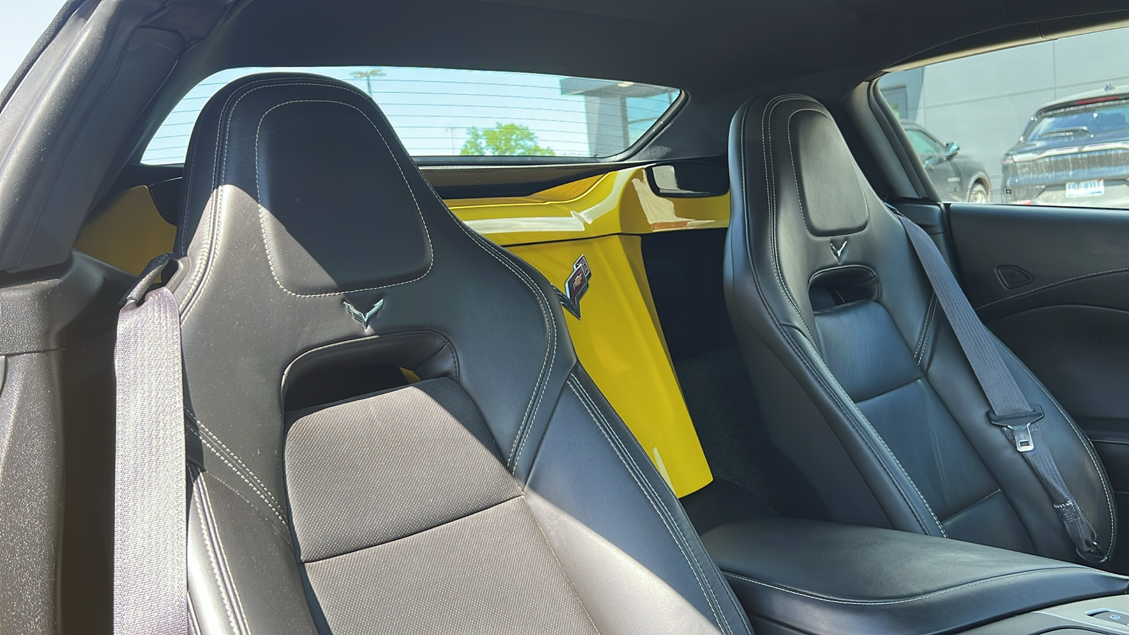 2015 Chevrolet Corvette Stingray 38